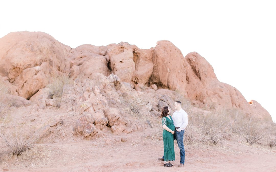 Arizona Maternity Session at Papago Park