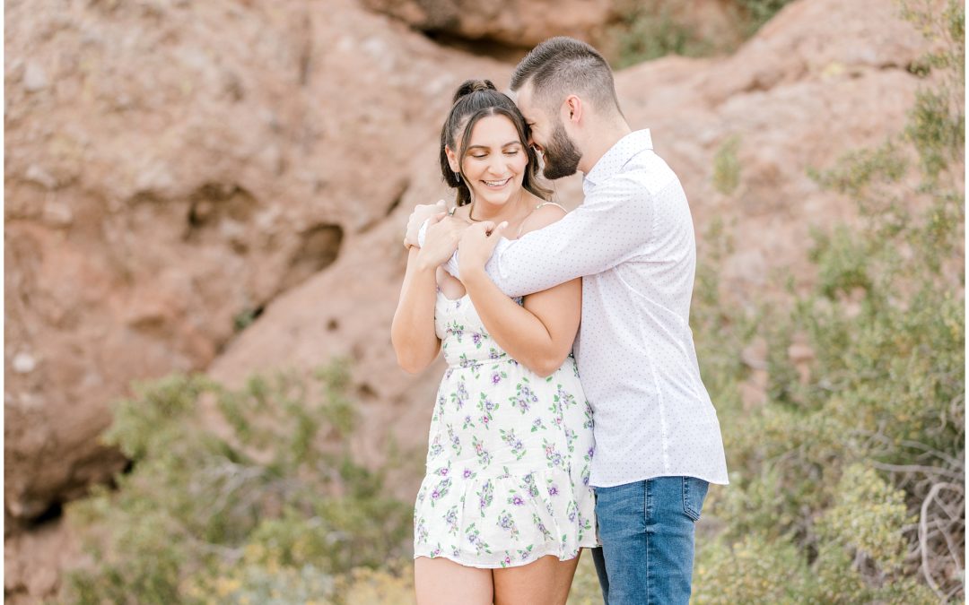 Papago Park Spring Engagement Session