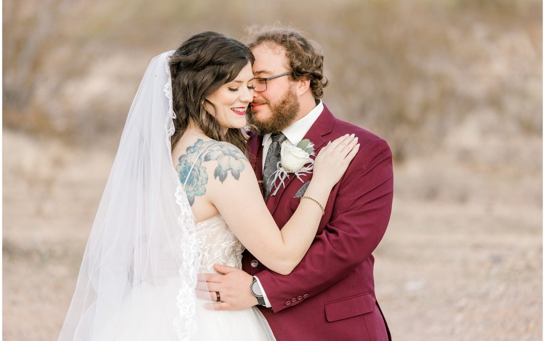 A Vibrant Winder Wedding in the Superstitions