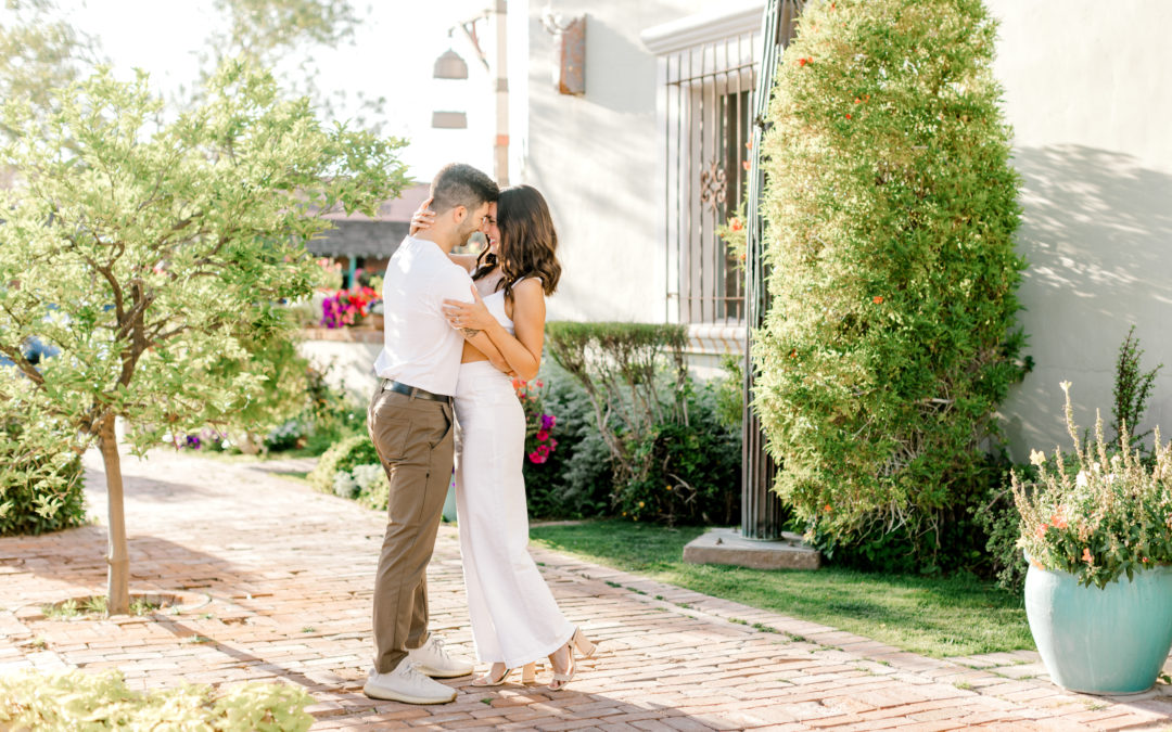 A Contemporary Old Town Scottsdale Engagement Session